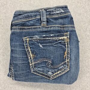 Silver Jeans Elyse Capri Jeans 31 x 22.5 Dark Wash Distressed Embellished Pocket